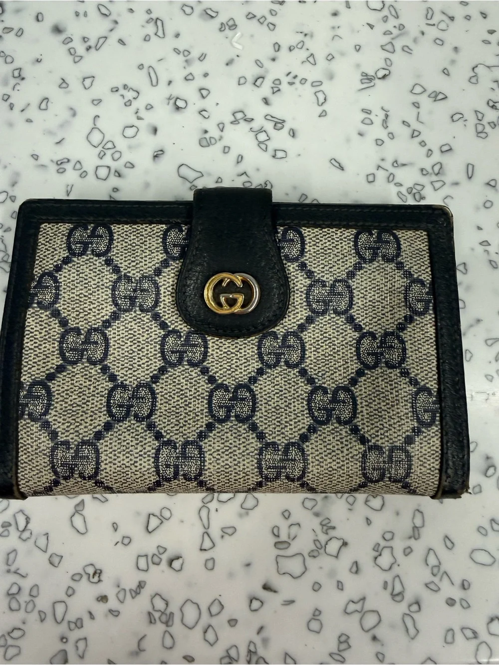 Gucci Beige GG Canvas Wallet with Navy Leather Trim and Gold GG - Picture 1 of 10
